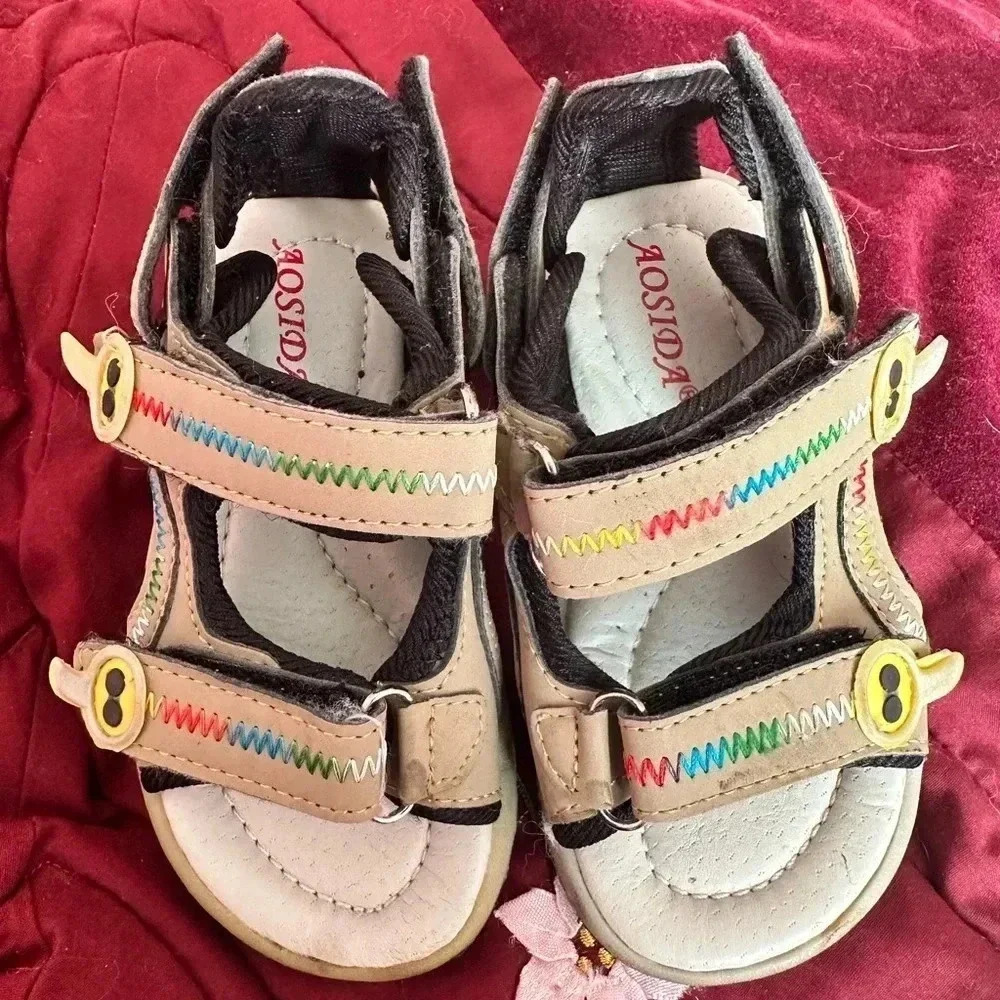 Sandals size 7